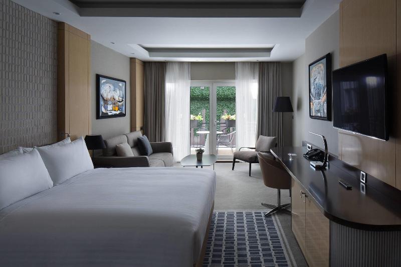 سوئیت جونیور با تخت بزرگ, Skopje Marriott