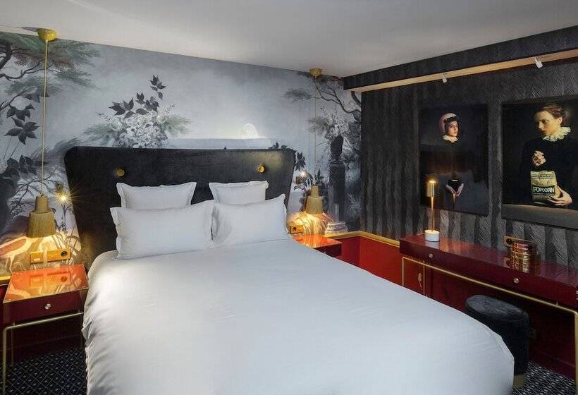 اتاق سوپریور, Snob