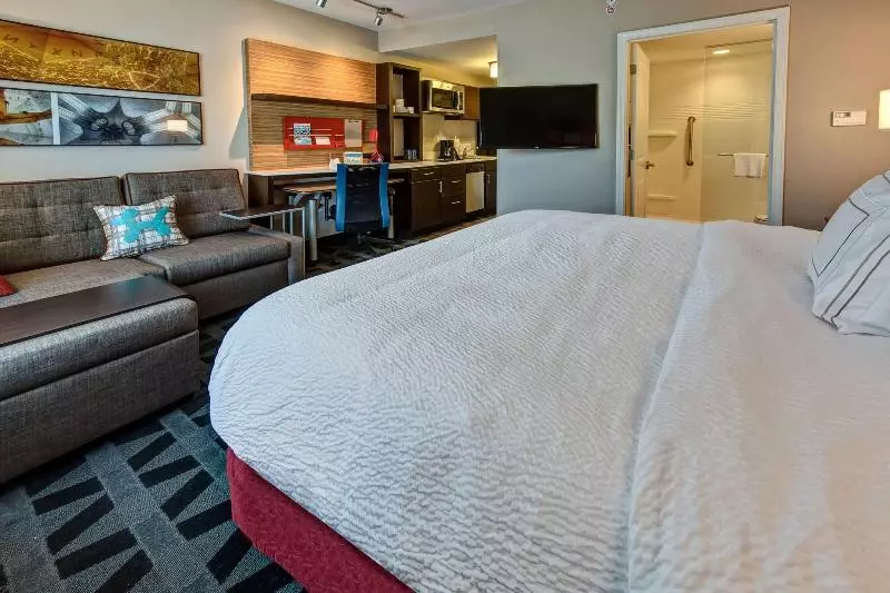 キングサイドベッドのスタンダードワンルーム, Towneplace Suites By Marriott Auburn University Area