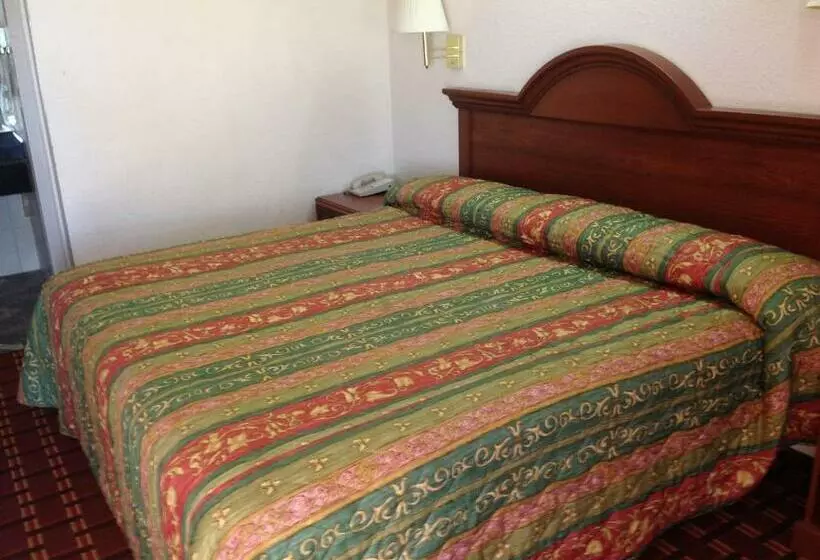 キングサイズベッドのスタンダードルーム, Executive Inn Robstown