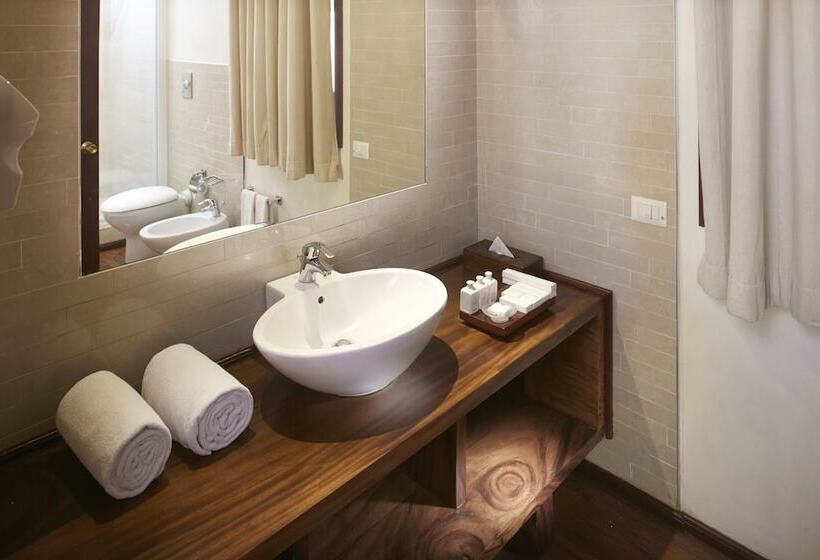 디럭스 룸, Occidental Paradise Dambulla