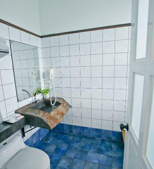 اتاق استاندارد سه نفره, Smile 58 B&b