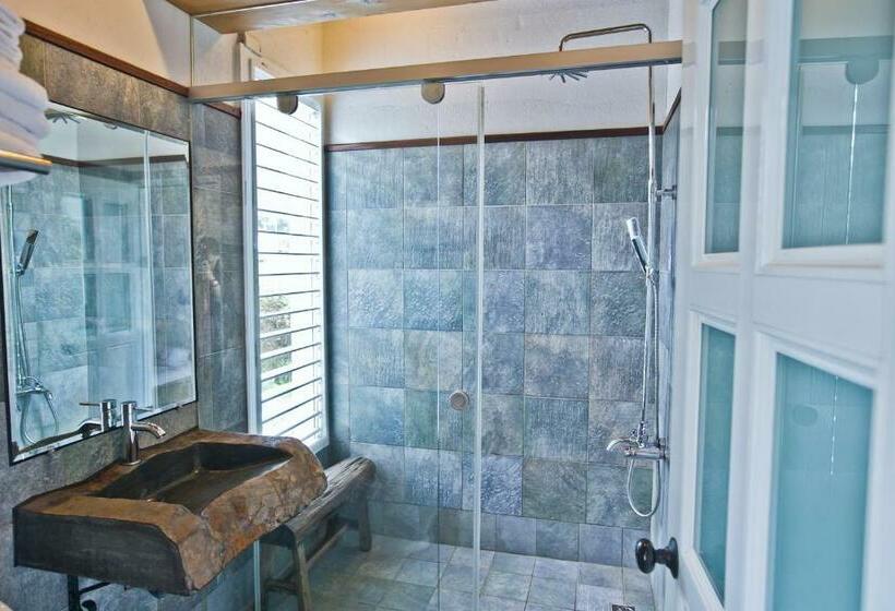 اتاق استاندارد چهار تخته, Smile 58 B&b