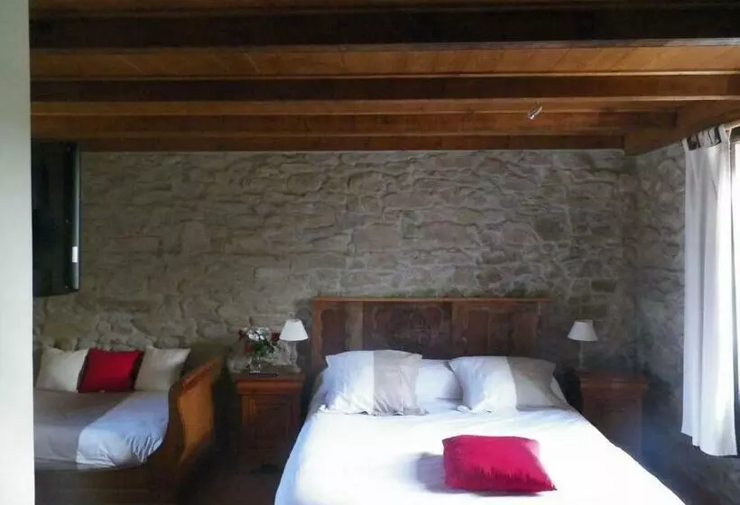 Comfort Kolmen Hengen Huone, Oudoty