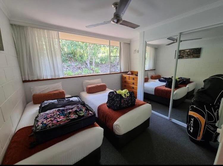 1 Bedroom Apartment Lake View, Cedar Lake Country Resort