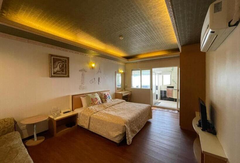 Superior room with lake view, Emmanuel Farmhouse