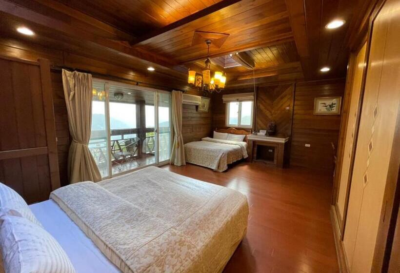 سوییت خانوادگی, Emmanuel Farmhouse