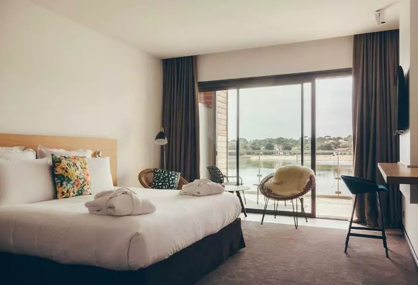 اتاق استاندارد با چشم‌انداز دریاچه, & Spa Villa Seren