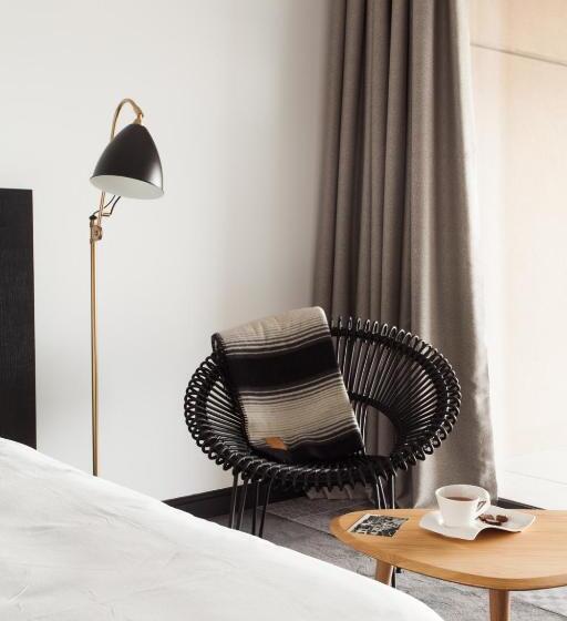 اتاق استاندارد با چشم‌انداز دریاچه, & Spa Villa Seren