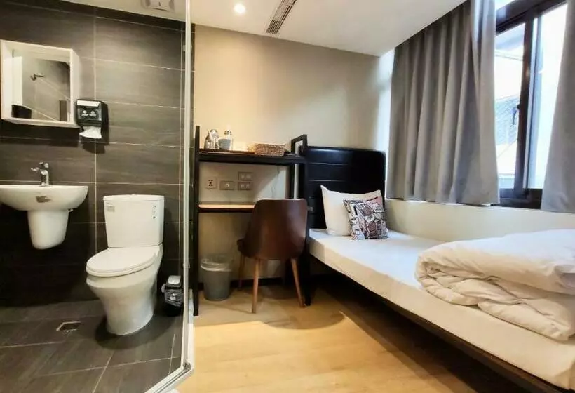 اتاق استاندارد یک نفره, Just Live Inn Keelung