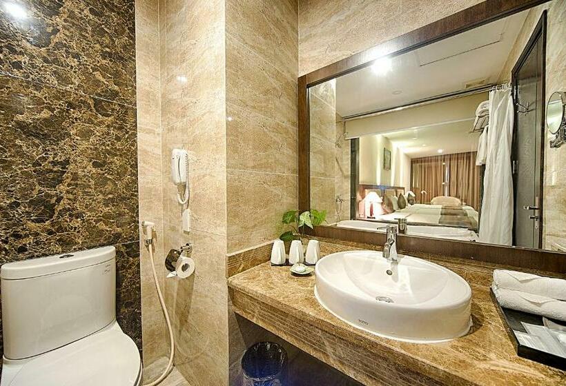 اتاق سه نفره دلوکس با چشمانداز دریا, Muong Thanh Grand Cua Lo