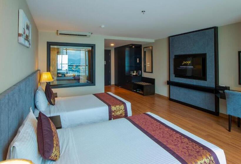 Habitación Deluxe, Muong Thanh Grand Da Nang