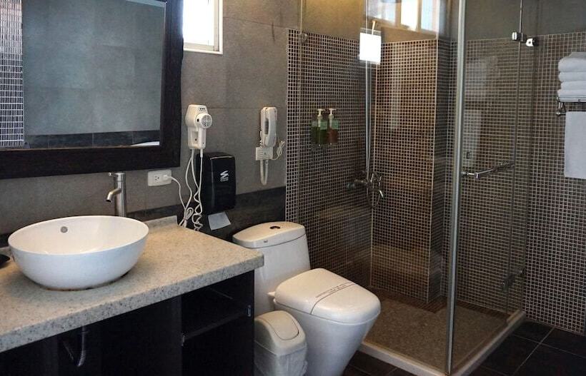 اتاق خانوادگی, River Forest Leisure Farm