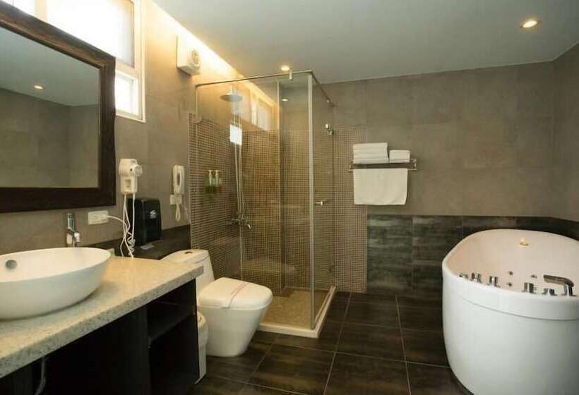 اتاق خانوادگی, River Forest Leisure Farm