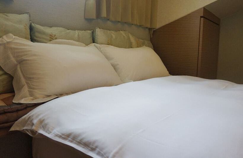 اتاق خانوادگی, River Forest Leisure Farm