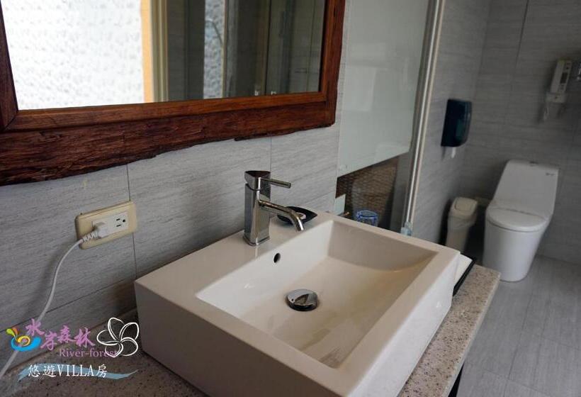 اتاق لوکس با بالکن, River Forest Leisure Farm