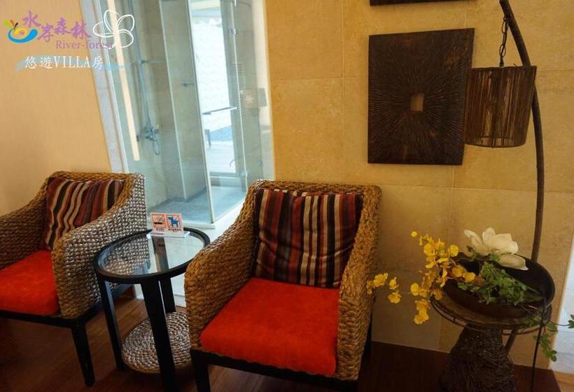 اتاق لوکس با بالکن, River Forest Leisure Farm