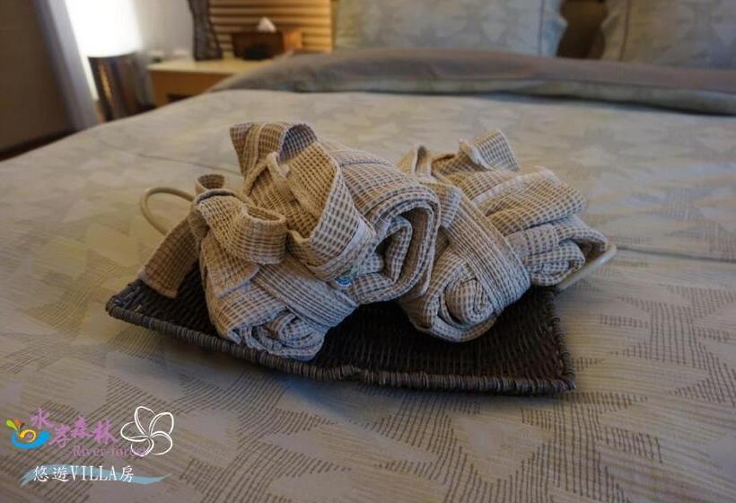 اتاق لوکس با بالکن, River Forest Leisure Farm