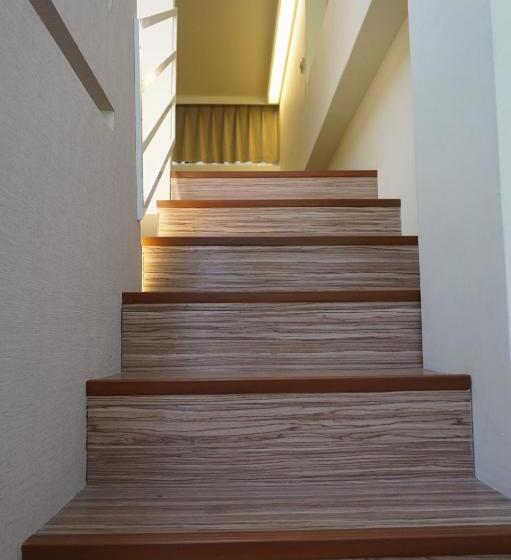 اتاق خانوادگی, River Forest Leisure Farm