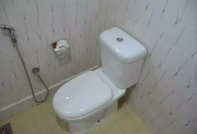 Deluxe Kolmen Hengen Huone, Sunny Lanka Guest House