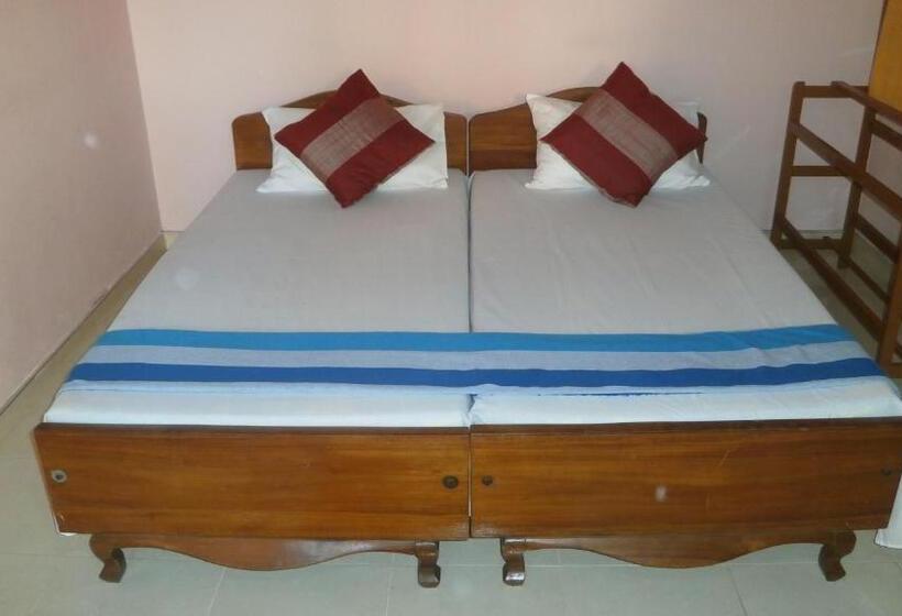 اتاق استاندارد با چشم‌انداز باغ, Sunny Lanka Guest House