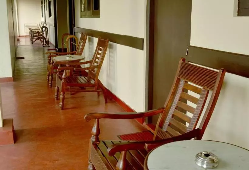 Standard Kolmen Hengen Huone Parveke, Sunny Lanka Guest House