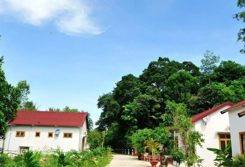 اتاق لوکس, Tang Thanh Phat Resort