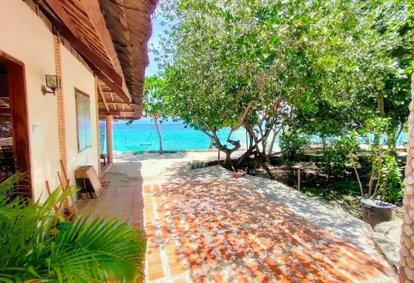 片側に海が見えるデラックスルーム, Moalboal T Breeze Coastal Resort