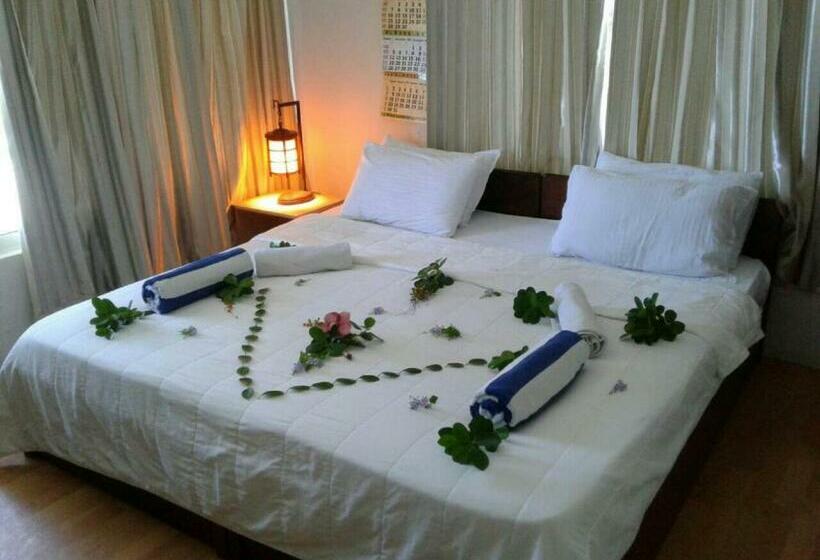 اتاق استاندارد, Batuta Maldives Surf View