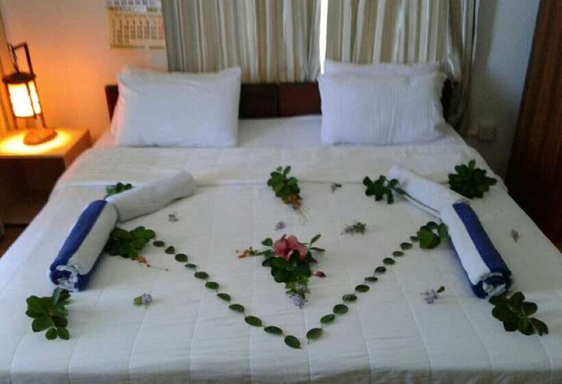 اتاق استاندارد با چشم‌انداز دریا, Batuta Maldives Surf View