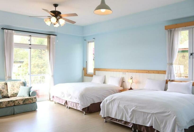 Deluxe Vierpersoonskamer, Bear Meets Moose Homestay B&b