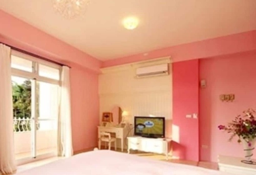 Classic Kamer, Bear Meets Moose Homestay B&b