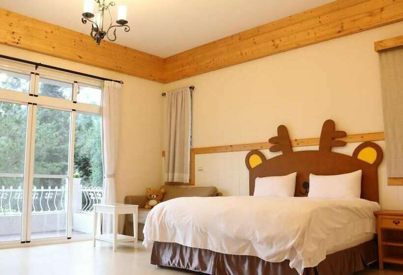 Classic Kamer, Bear Meets Moose Homestay B&b