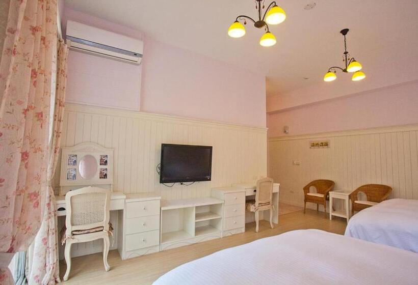 Classic Vierpersoonskamer, Bear Meets Moose Homestay B&b