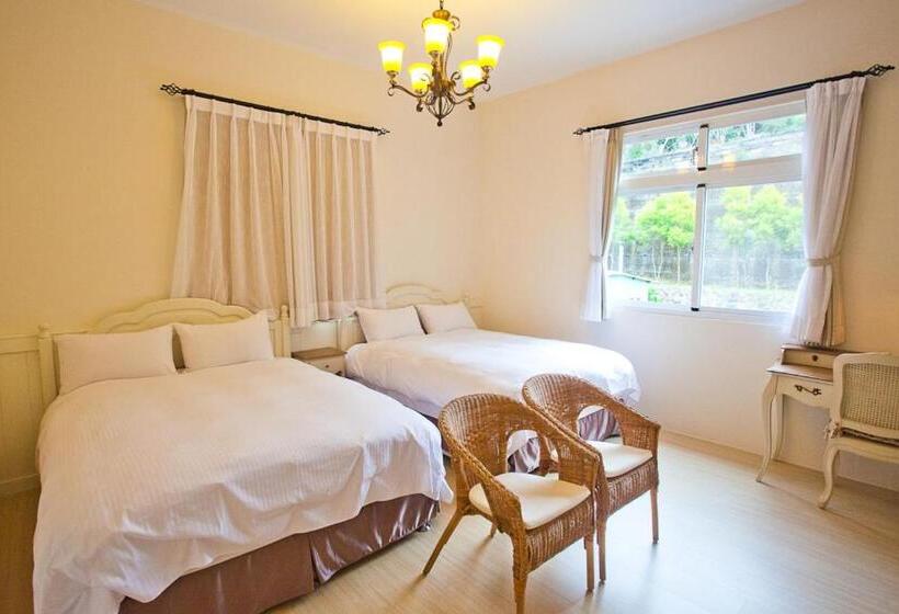 Classic Vierpersoonskamer, Bear Meets Moose Homestay B&b