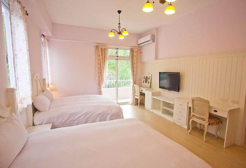 Classic Vierpersoonskamer, Bear Meets Moose Homestay B&b