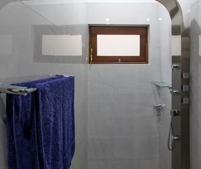 Deluxe Suite Sea View, The Waves  Unawatuna