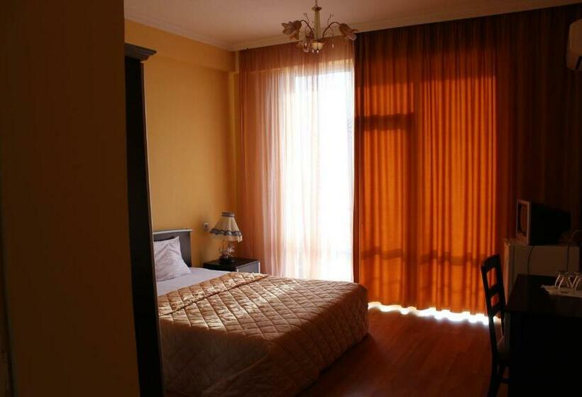 اتاق استاندارد, Lazuri