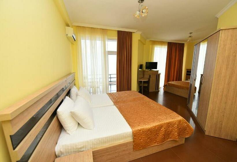 اتاق خانوادگی, Lazuri