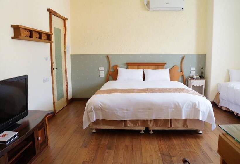اتاق استاندارد سه نفره, Smile 58 B&b