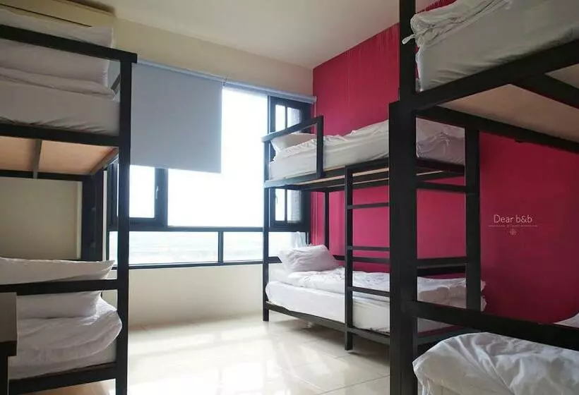تختخواب در اتاق مشترک, The Way Hostel & Bar