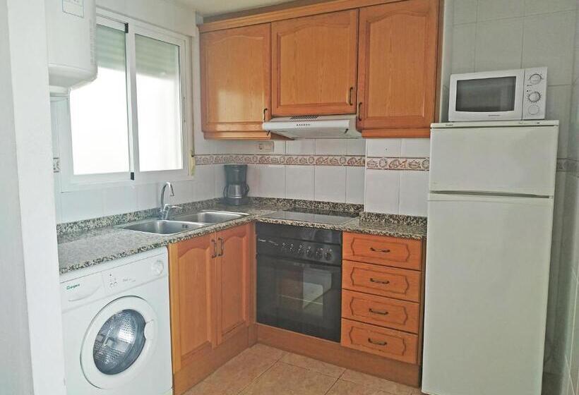 ２ベッドルームアパートメント, Apartamentos Estacion Oropesa 3000