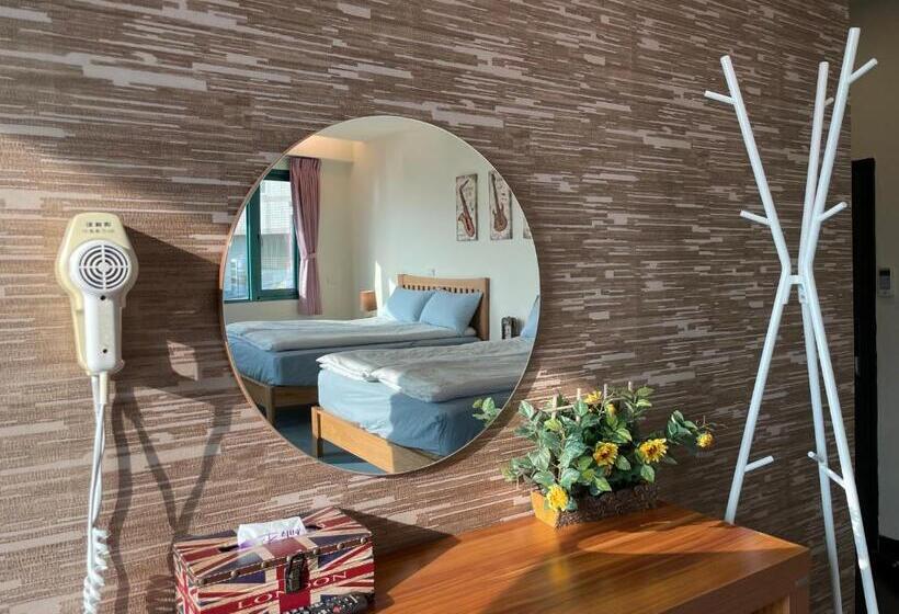 اتاق خانوادگی, Jing Zhan