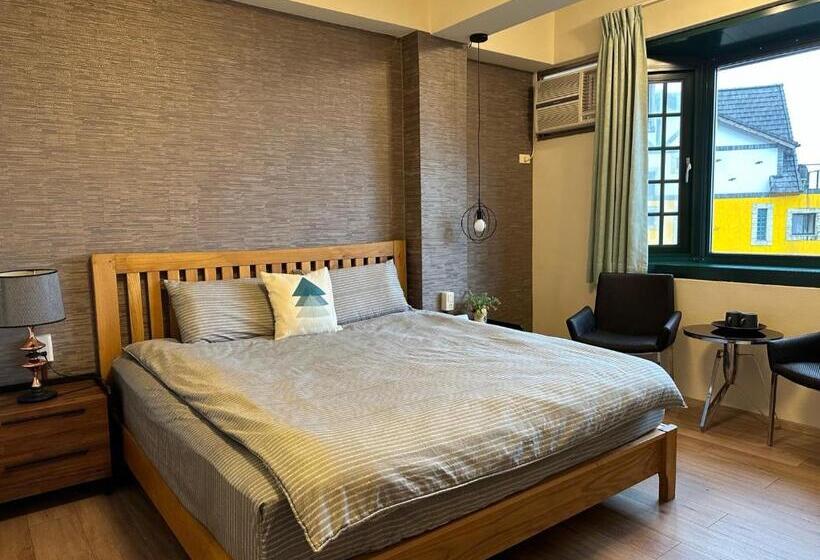 اتاق راحتی, Jing Zhan