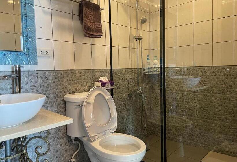 اتاق راحتی, Jing Zhan