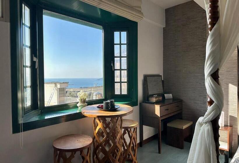 اتاق راحتی, Jing Zhan