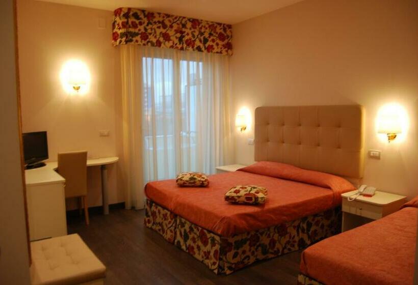 스탠다드 트리플 발코니 룸, Bahia