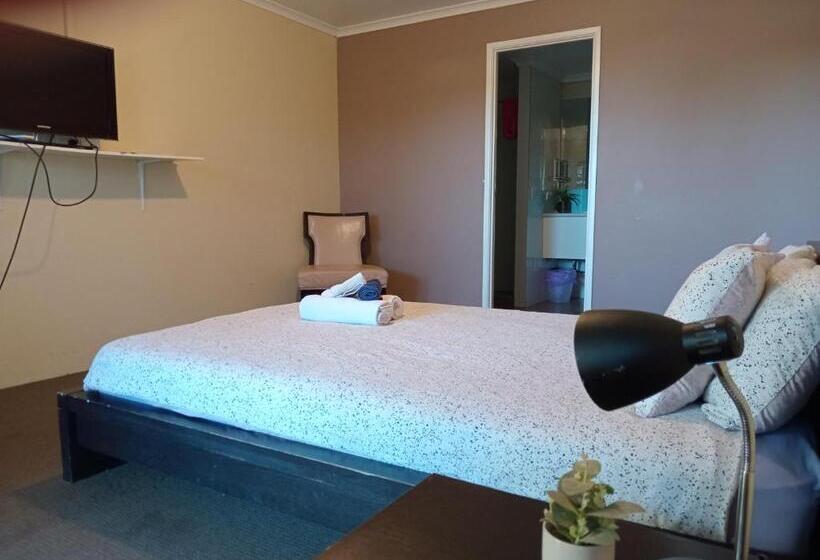 חדר סטנדרט, Hervey Bay Flashpackers