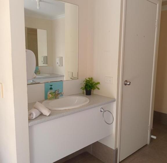 חדר סטנדרט, Hervey Bay Flashpackers