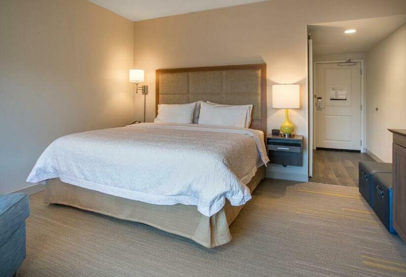 غرفة قياسية سرير كينج, Hampton Inn & Suitesseattle Woodinville Wa